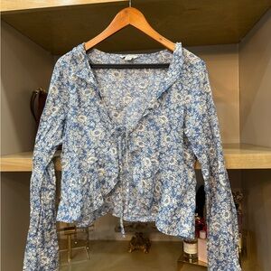 American Eagle Outfitters Blue Floral Blouse